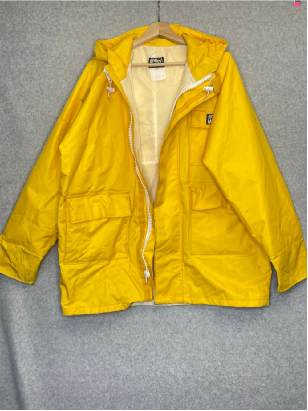 West Marine Yellow Hooded Rain Jacket Large Coastal Raincoat